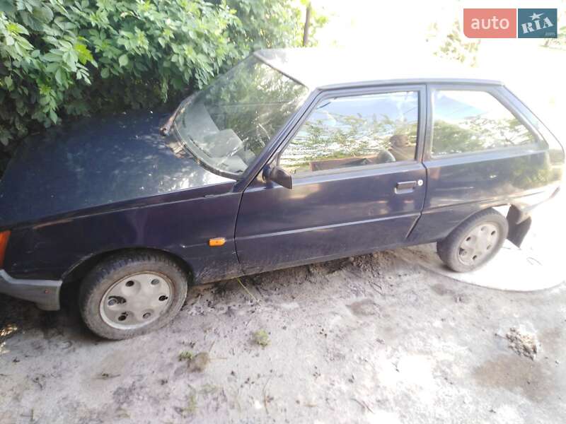 Хэтчбек ЗАЗ 1102 Таврия-Нова 2001 в Боярке