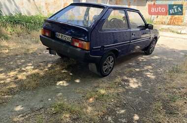 Хетчбек ЗАЗ 1102 Таврія-Нова 2001 в 