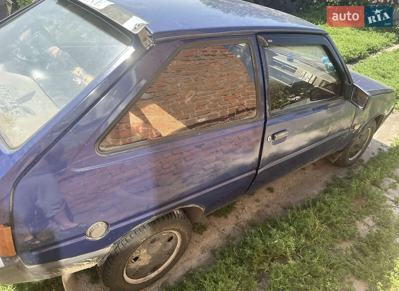 Хетчбек ЗАЗ 1102 Таврія-Нова 2004 в Кролевці