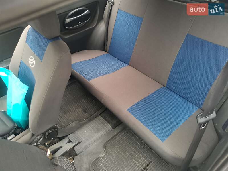 Хетчбек ЗАЗ 1102 Таврія-Нова 2006 в Запоріжжі фото 6 Хетчбек ЗАЗ 1102 Таврія-Нова 2006 в Запоріжжі