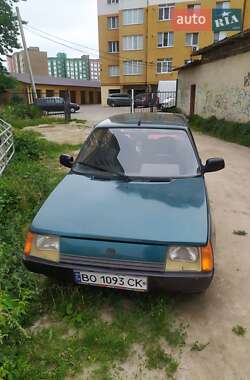 Хэтчбек ЗАЗ 1102 Таврия-Нова 2000 в Ивано-Франковске
