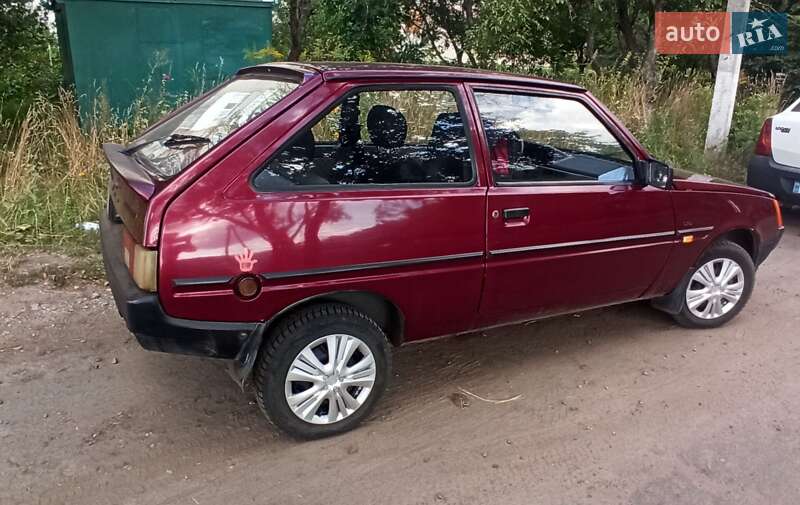 Хэтчбек ЗАЗ 1102 Таврия-Нова 2001 в Сумах