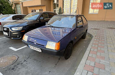 Хэтчбек ЗАЗ 1102 Таврия-Нова 2004 в 