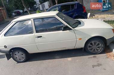 Хэтчбек ЗАЗ 1102 Таврия-Нова 2003 в 