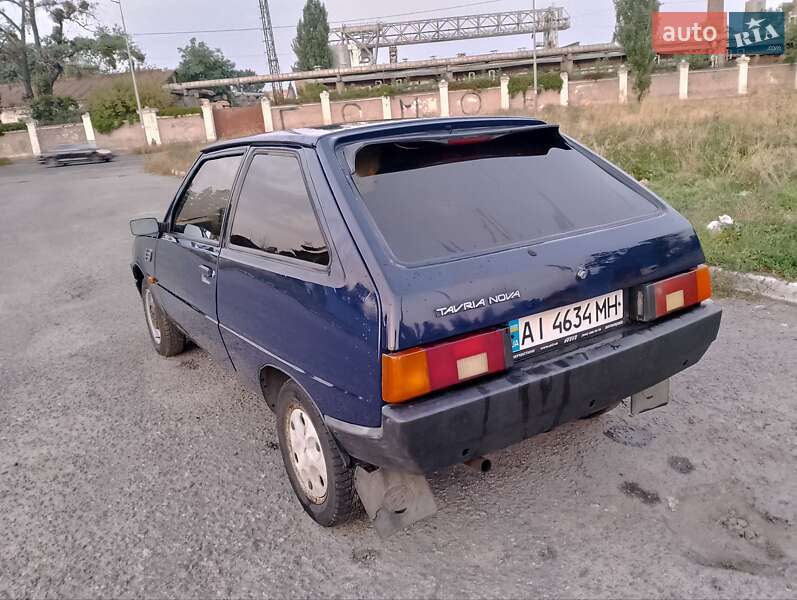 Хэтчбек ЗАЗ 1102 Таврия-Нова 2005 в Киеве