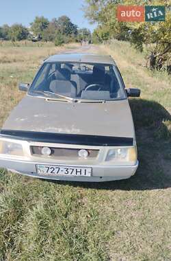 Хэтчбек ЗАЗ 1102 Таврия-Нова 2002 в 