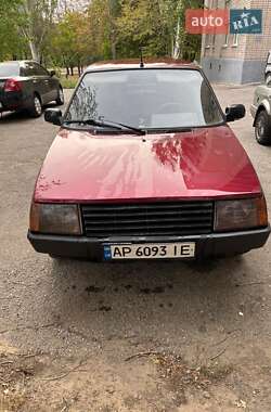Хэтчбек ЗАЗ 1102 Таврия-Нова 2000 в 