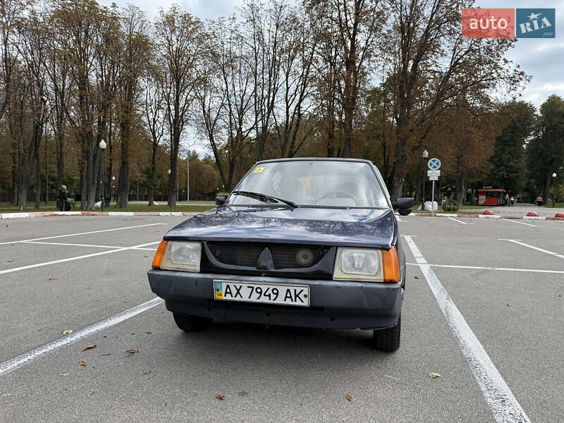 Хэтчбек ЗАЗ 1102 Таврия-Нова 2006 в 