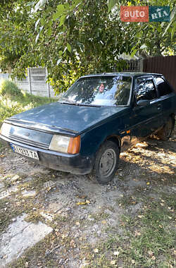 Хэтчбек ЗАЗ 1102 Таврия-Нова 2004 в 