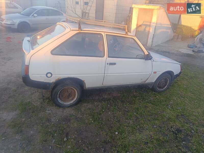 Хэтчбек ЗАЗ 1102 Таврия-Нова 2000 в Борисполе