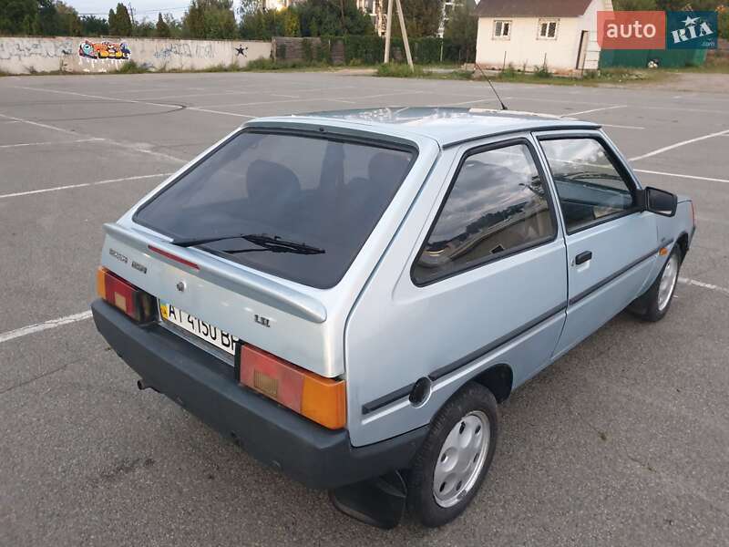 Хетчбек ЗАЗ 1102 Таврія-Нова 2004 в Києві