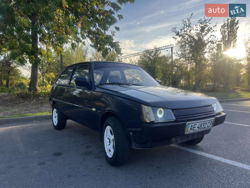 ЗАЗ 1102 Таврия-Нова 2001