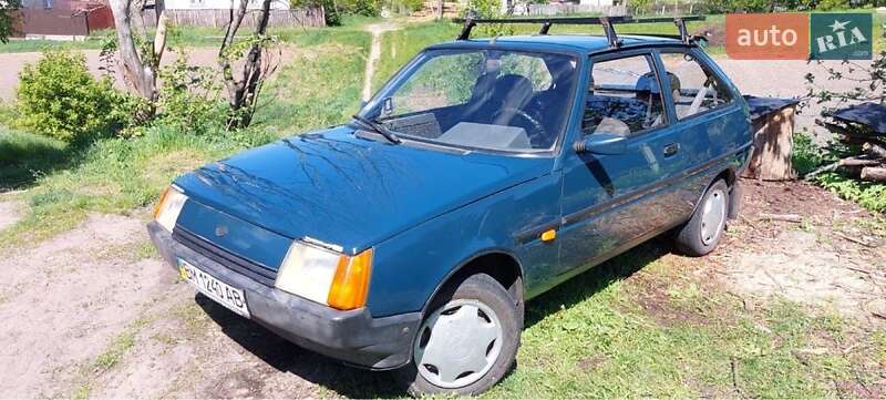 Хэтчбек ЗАЗ 1102 Таврия-Нова 2005 в 