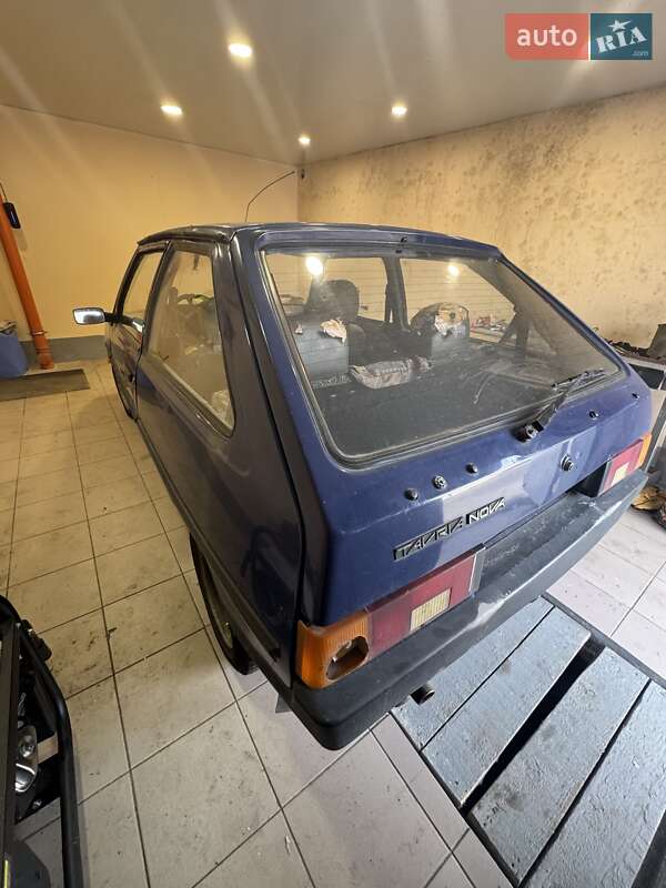 Хетчбек ЗАЗ 1102 Таврія-Нова 2004 в Запоріжжі фото 5 Хетчбек ЗАЗ 1102 Таврія-Нова 2004 в Запоріжжі