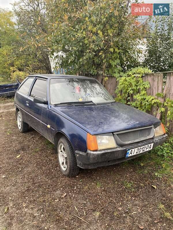 Хэтчбек ЗАЗ 1102 Таврия-Нова 2004 в Иванкове