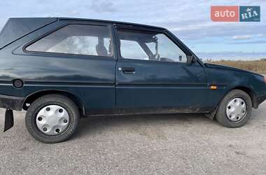 Хэтчбек ЗАЗ 1102 Таврия-Нова 2004 в Запорожье