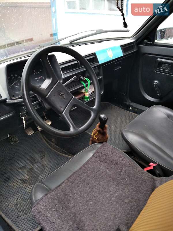 Хэтчбек ЗАЗ 1102 Таврия-Нова 2003 в Емильчине