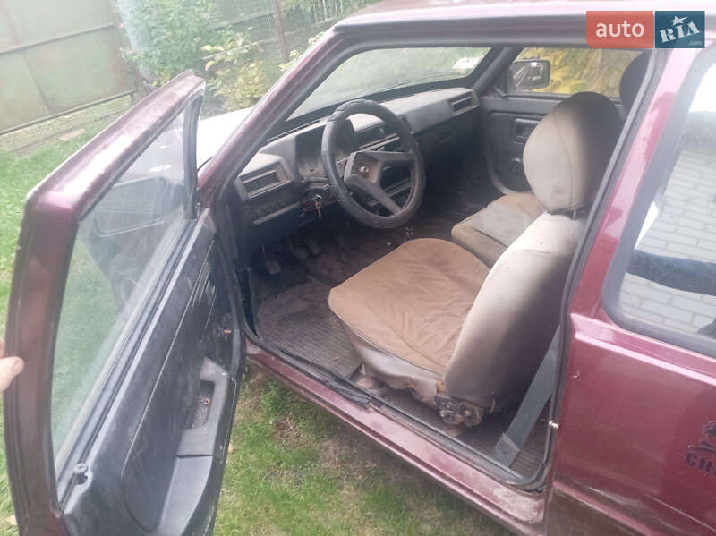 Хетчбек ЗАЗ 1102 Таврія-Нова 1998 в Черкасах фото 5 Хетчбек ЗАЗ 1102 Таврія-Нова 1998 в Черкасах