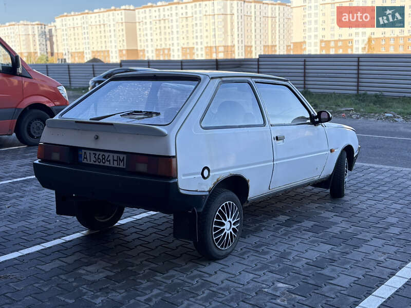 Хэтчбек ЗАЗ 1102 Таврия-Нова 2000 в Киеве