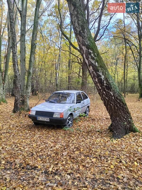 Хэтчбек ЗАЗ 1102 Таврия-Нова 2004 в Стрые фото Хэтчбек ЗАЗ 1102 Таврия-Нова 2004 в Стрые