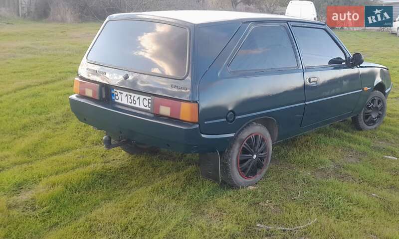 Хетчбек ЗАЗ 1102 Таврія-Нова 2005 в Миколаєві фото 3 Хетчбек ЗАЗ 1102 Таврія-Нова 2005 в Миколаєві
