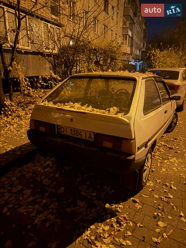 Хэтчбек ЗАЗ 1102 Таврия-Нова 1998 в Львове фото 3 Хэтчбек ЗАЗ 1102 Таврия-Нова 1998 в Львове