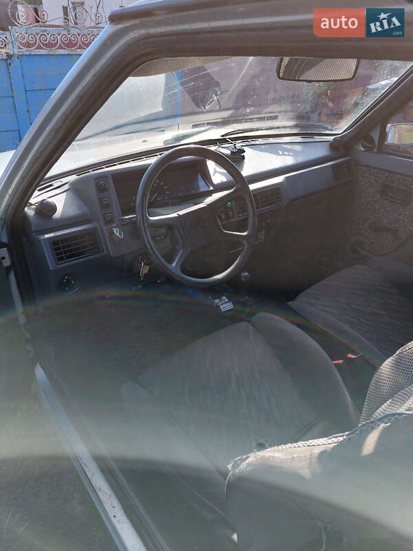 Хэтчбек ЗАЗ 1102 Таврия-Нова 2005 в Горишних Плавнях фото 7 Хэтчбек ЗАЗ 1102 Таврия-Нова 2005 в Горишних Плавнях