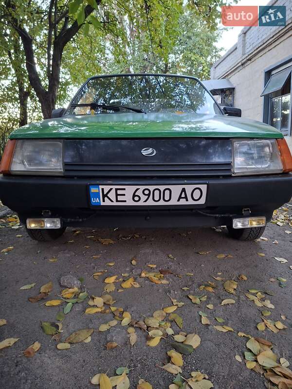 Хетчбек ЗАЗ 1102 Таврія-Нова 2003 в Дніпрі фото 2 Хетчбек ЗАЗ 1102 Таврія-Нова 2003 в Дніпрі