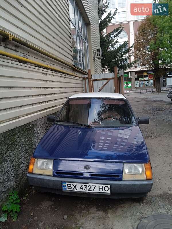 Хэтчбек ЗАЗ 1102 Таврия-Нова 2003 в Хмельницком фото Хэтчбек ЗАЗ 1102 Таврия-Нова 2003 в Хмельницком