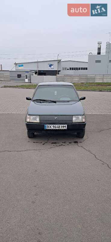 Хетчбек ЗАЗ 1102 Таврія-Нова 2004 в Хмельницькому фото 4 Хетчбек ЗАЗ 1102 Таврія-Нова 2004 в Хмельницькому