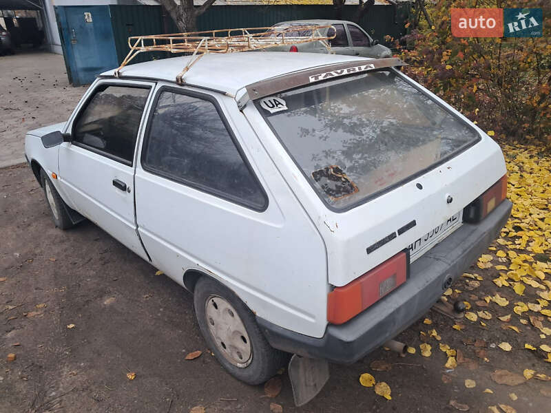 Хэтчбек ЗАЗ 1102 Таврия-Нова 2004 в Славянске фото Хэтчбек ЗАЗ 1102 Таврия-Нова 2004 в Славянске