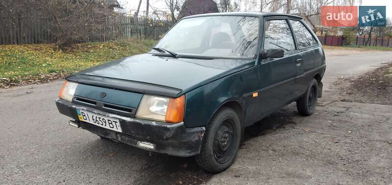 Хетчбек ЗАЗ 1102 Таврія-Нова 2000 в Кременчуці
