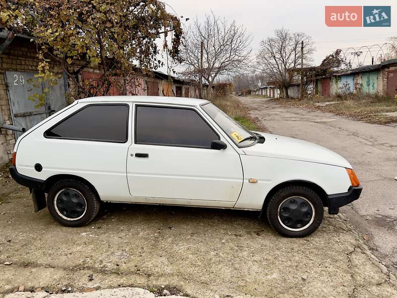 Хетчбек ЗАЗ 1102 Таврія-Нова 2005 в Краматорську фото 3 Хетчбек ЗАЗ 1102 Таврія-Нова 2005 в Краматорську