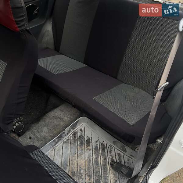 Хетчбек ЗАЗ 1102 Таврія-Нова 2006 в Бережанах