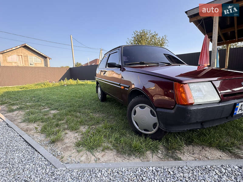 Хетчбек ЗАЗ 1102 Таврія-Нова 2007 в Києві фото 3 Хетчбек ЗАЗ 1102 Таврія-Нова 2007 в Києві