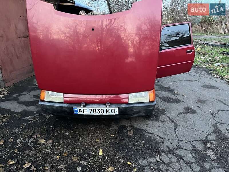 Хэтчбек ЗАЗ 1102 Таврия-Нова 2001 в Кривом Роге фото 5 Хэтчбек ЗАЗ 1102 Таврия-Нова 2001 в Кривом Роге