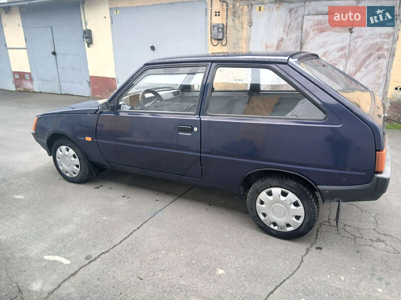 Хэтчбек ЗАЗ 1102 Таврия-Нова 2004 в Хмельницком