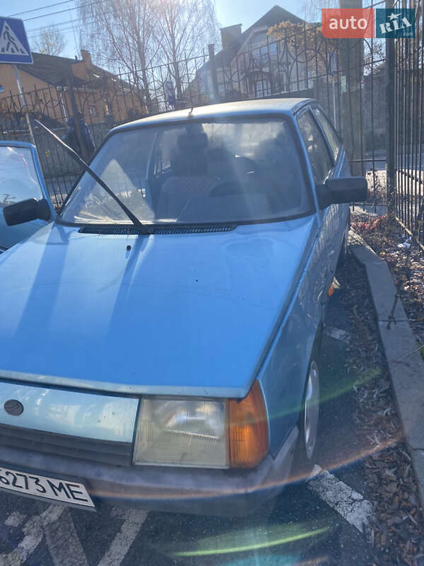 Хетчбек ЗАЗ 1102 Таврія-Нова 2003 в Києві