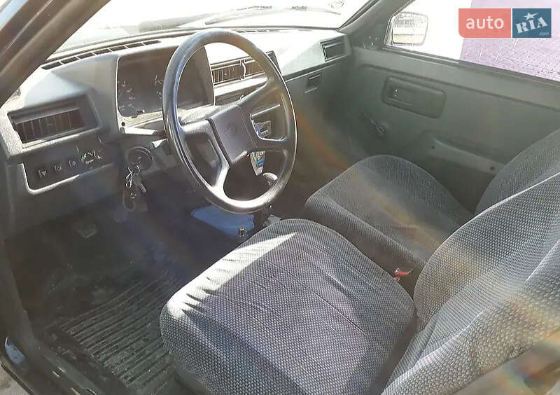 Хетчбек ЗАЗ 1102 Таврія-Нова 2004 в Чернівцях