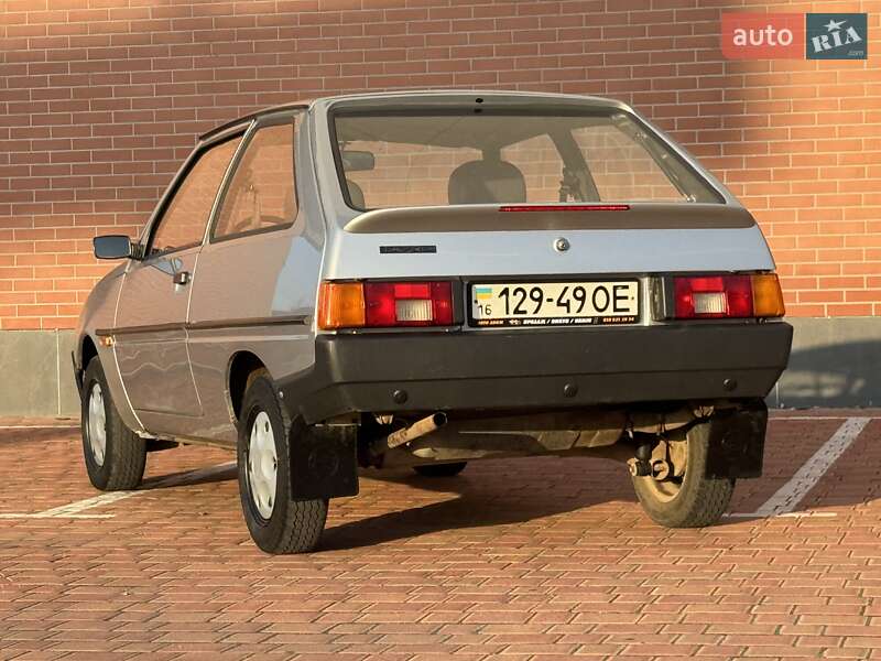 Хетчбек ЗАЗ 1102 Таврія-Нова 1998 в Одесі