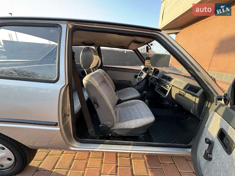 Хетчбек ЗАЗ 1102 Таврія-Нова 1998 в Одесі