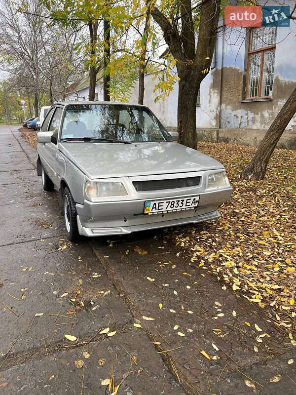 ЗАЗ 1102 Таврия-Нова 2000