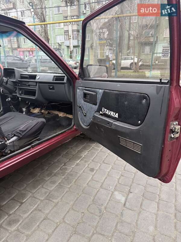 Хэтчбек ЗАЗ 1102 Таврия-Нова 2001 в Запорожье фото 12 Хэтчбек ЗАЗ 1102 Таврия-Нова 2001 в Запорожье