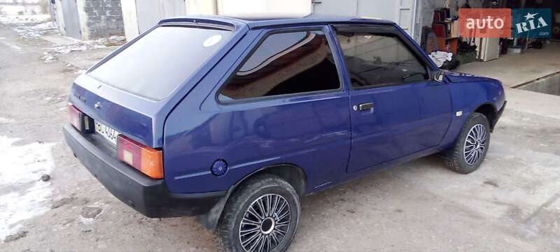 Хетчбек ЗАЗ 1102 Таврія-Нова 2004 в Стебнику