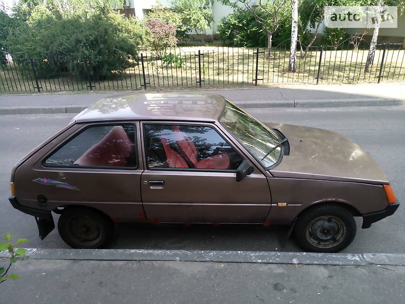 ЗАЗ 1102 Таврия
