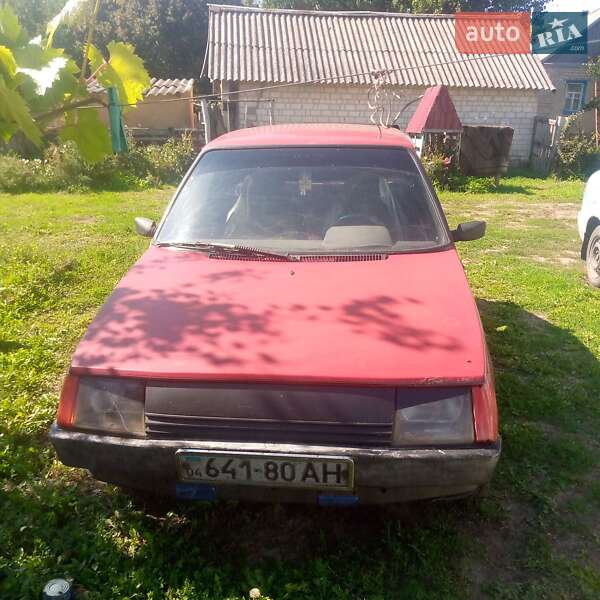 Хэтчбек ЗАЗ 1102 Таврия 1993 в Днепре