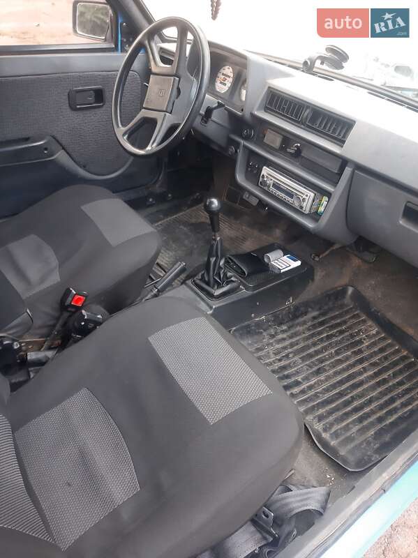 Хетчбек ЗАЗ 1102 Таврія 1991 в Запоріжжі фото 7 Хетчбек ЗАЗ 1102 Таврія 1991 в Запоріжжі