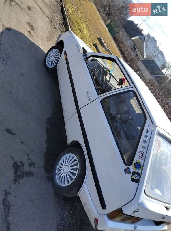 Хетчбек ЗАЗ 1102 Таврія 1999 в Запоріжжі