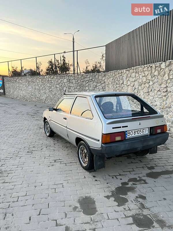 ЗАЗ 1102 Таврия 2003