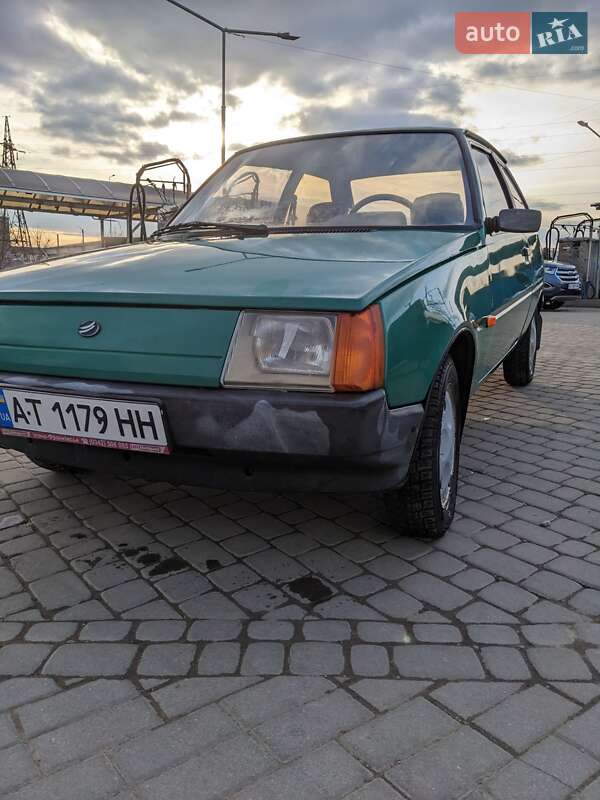 ЗАЗ 1102 Таврия 2002